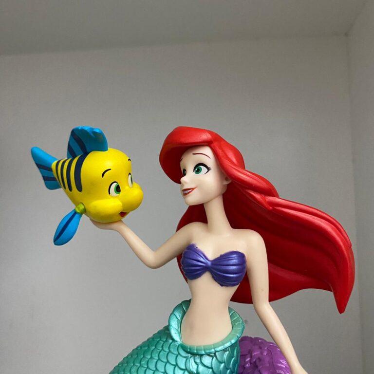 فیگور آریل پری دریایی با جعبه