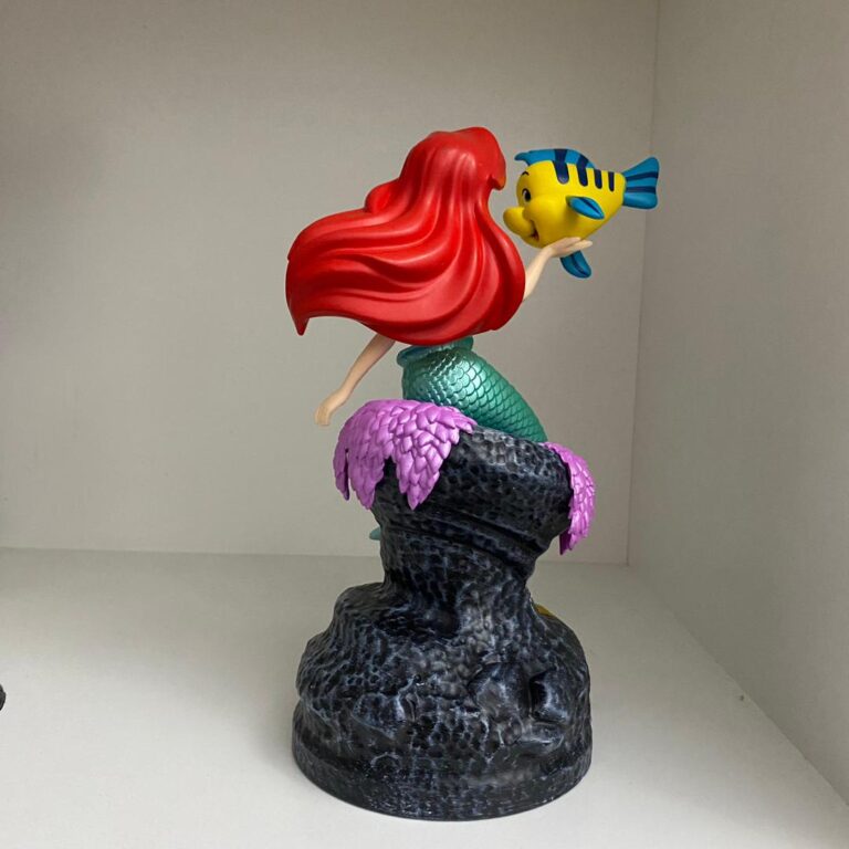 فیگور آریل پری دریایی با جعبه