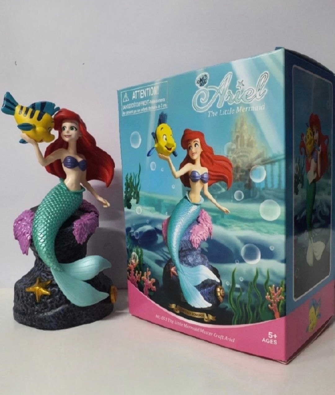 فیگور آریل پری دریایی با جعبه