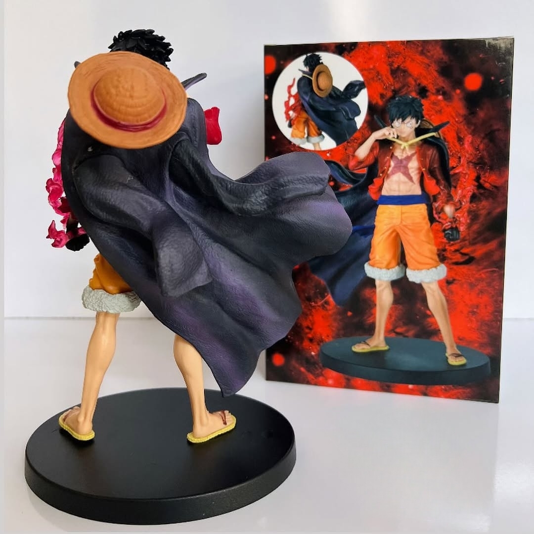 فیگور لوفی با جعبه و پایه جداشونده ۱۷ سانتی